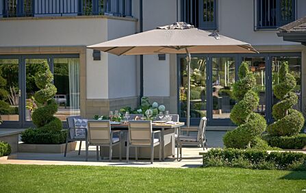 Platinum Challenger T1 3.5m Square Havanna Taupe Parasol With 120kg Wheeled Base Platinum Challenger T1 3.5m Square Havanna Taupe Parasol With 120kg Wheeled Base