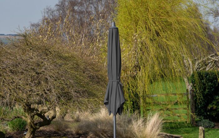 Platinum Riva 3.5mt Anthracite Parasol And 40kg Black Wheeled Base