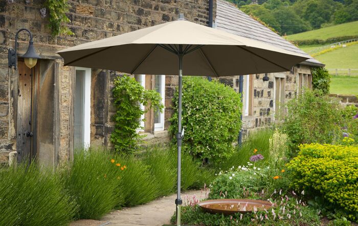 Platinum Riva 2.5 Champagne Round Parasol with 25kg Parasol Base