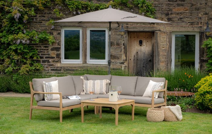 Platinum Riva Round 2.5 Taupe Parasol with 25kg Parasol Base