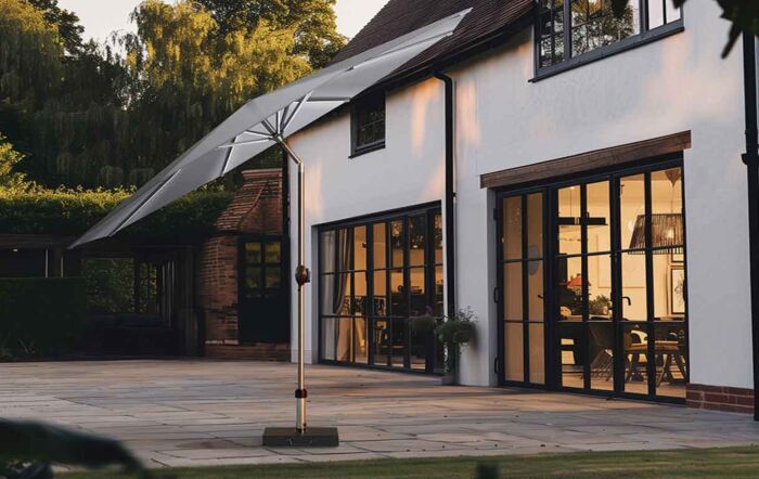 Platinum Glow Defender 3m Round Luna Grey Centre Pole Parasol Platinum Glow Defender 3m Round Luna Grey Centre Pole Parasol